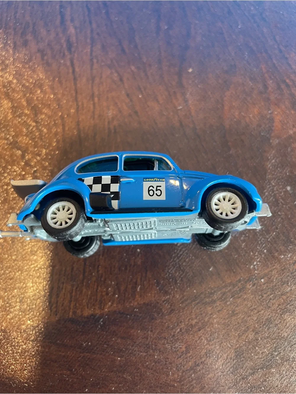 1965 VW Volkswagen Rally Racing Beetle Bug 1/64 Scale Johnny Lighting